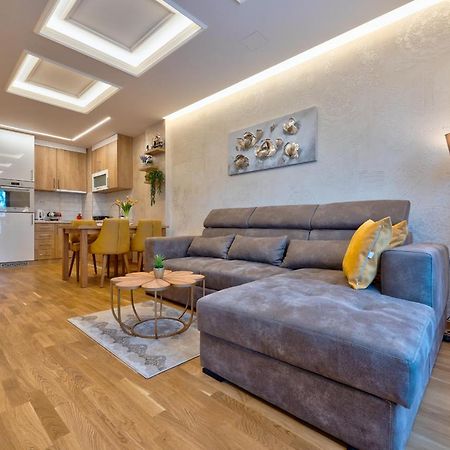 Apartman Lux M&B Apartment Zlatibor Bagian luar foto