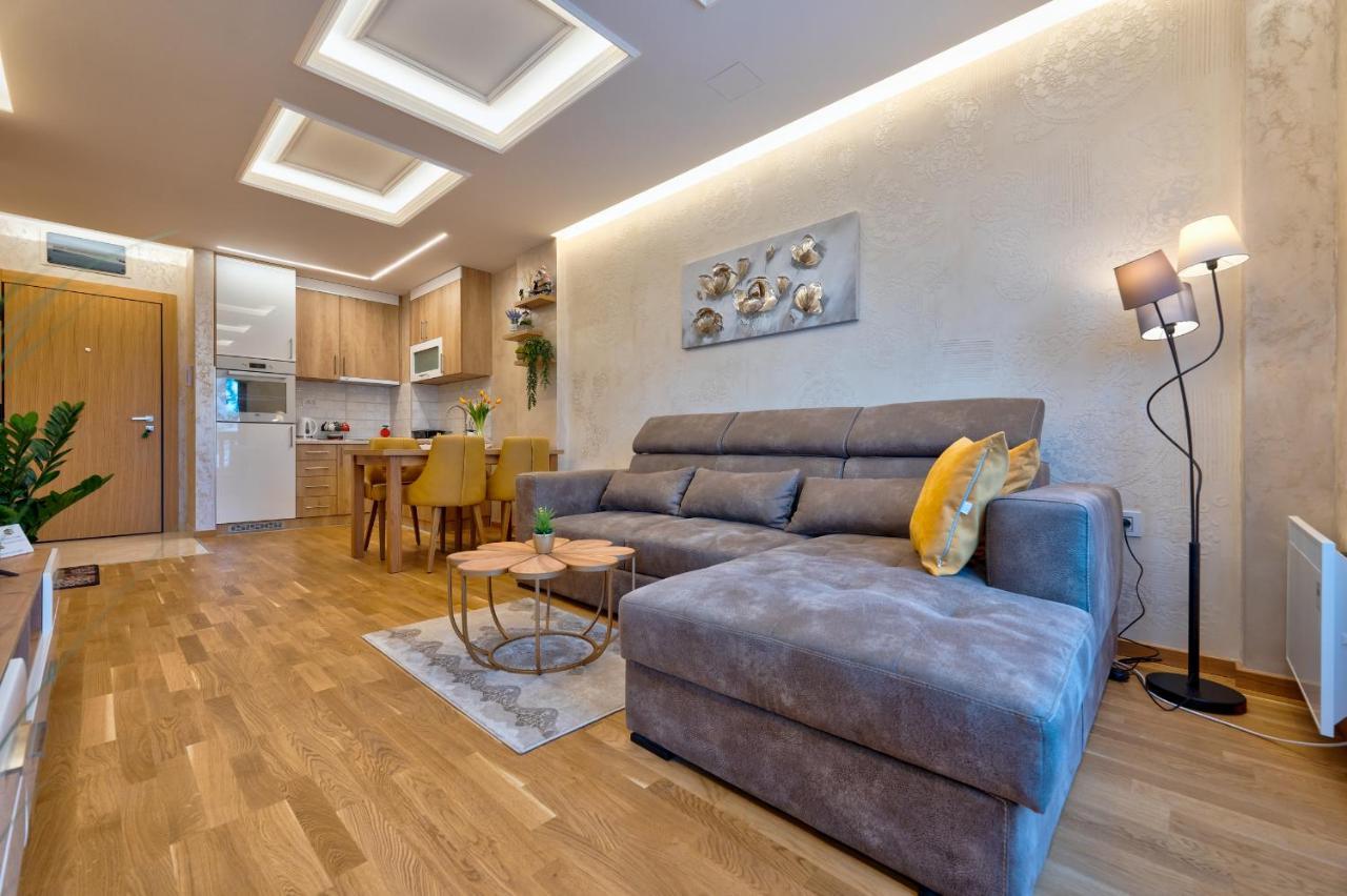 Apartman Lux M&B Apartment Zlatibor Bagian luar foto